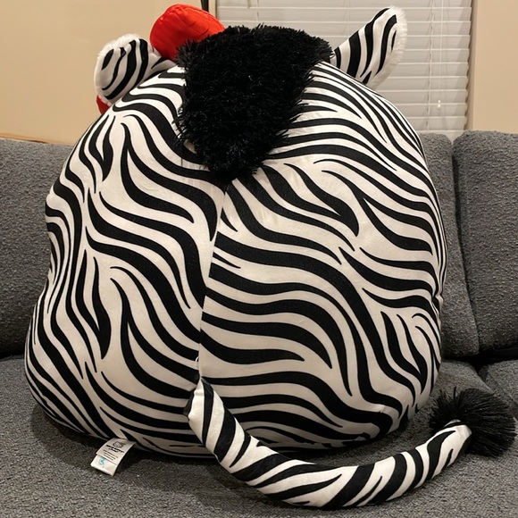24” Jumbo Hello Kitty & friends Zebra Squishmallow - Picture 4 of 9